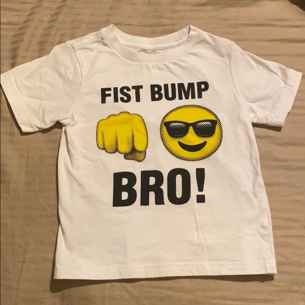 3t boys T-shirt